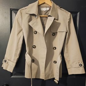 TAHARI LIGHT COAT